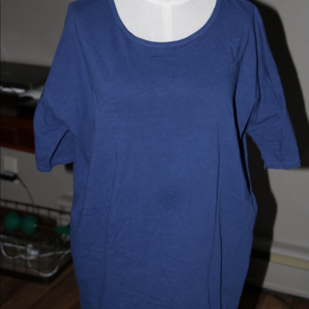 LuLaRoe short sleeve shirt